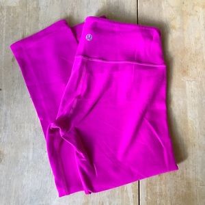 Hot pink cropped leggings